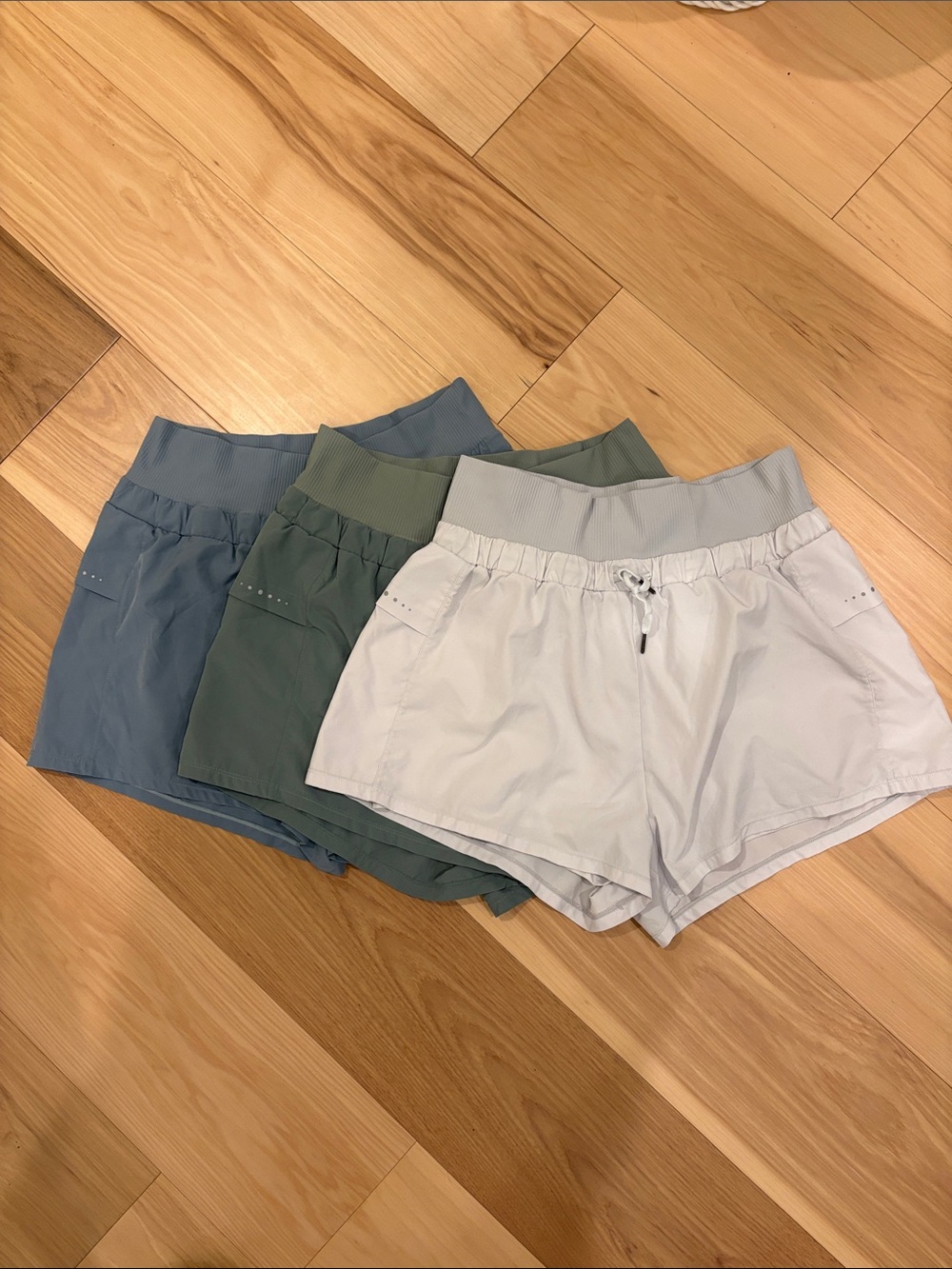 Bunch of 3 Women’s Performance Running Shorts in white, sage, slate blue XXL